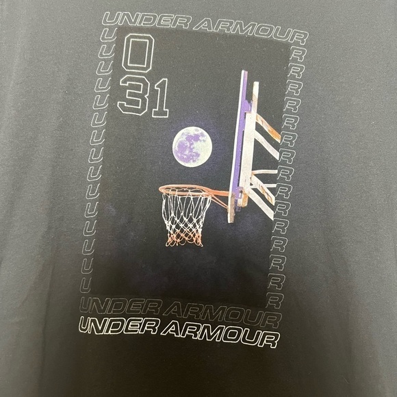 Under Armour Men’s Black Space Basketball Graphic T Shirt - Picture 3 of 5